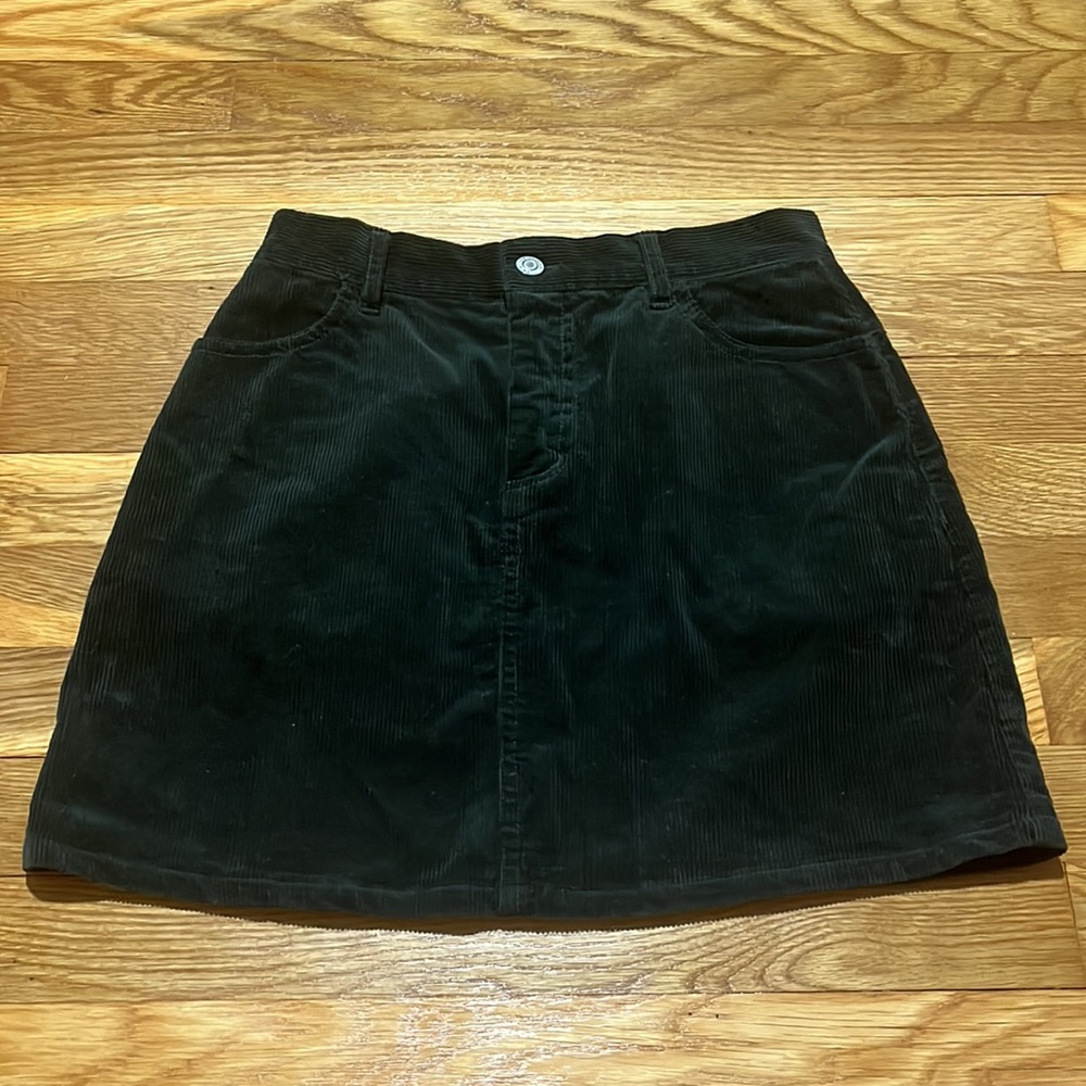 Brandy Melville corduroy dark green skirt